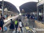 Stasiun-kereta-api-ilustrasi.jpg