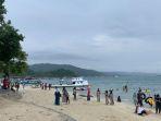 Suasana-Pantai-Mutun-Kecamatan-Teluk-Pandan-Kabupaten-Pesawaran-Bandar-Lampung-Lampung.jpg