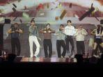 Suasana-konser-grup-K-Pop-TVXQ.jpg