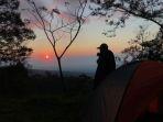 Sunrise-di-area-camping-Deles-Indah-Klaten.jpg