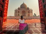 Taj-Mahal-satu-tempat-wisata-terbaik-di-India-buat-kamu-yang-baru-pertama-kali-liburan-ke-sana.jpg