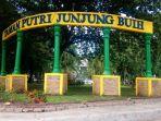 Taman-Putri-Junjung-Buih-HSU.jpg