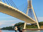Taman-Tanjung-Penarik-bawah-Jembatan-Barelang.jpg