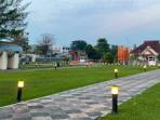 Taman-cantik-dan-instagramable-di-dalam-area-De-Tjolomadoe-Karangayar.jpg