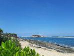 Tampak-sepanjang-pinggir-Pantai-Kura-kura.jpg