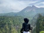 Trekking-Deles-Indah.jpg