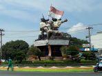 Tugu-Perjuangan-45-Kota-Binjai-di-Sumatera-Utara.jpg