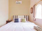Urbanview-Hotel-Kangen-Bungalow-Purwakarta-by-RedDoorz.jpg