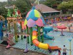 WATER-PARK-Suasana-water-park-di-tempat-wisata-Batu-Ekonomis-Park.jpg