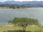 Waduk-Keuliling-tempat-wisata-alam-di-Aceh-Besar-Aceh-yang-jadi-lokasi-Dayung-PON-2024.jpg