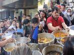 War-Takjil-Kolak-di-Mangga-Besar.jpg