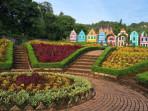 Wisata-Alam-Gosari-Wagos-tempat-wisata-alam-di-Gresik-Jawa-Timur-dengan-hamparan-bunga-cantik.jpg