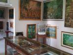 Wisatawan-berkunjung-ke-Museum-Lukisan-Sidik-di-Kabupaten-Denpasar-Bali.jpg