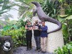 Wisatawan-liburan-ke-Bali-Reptile-Park-tempat-wisata-populer-di-Gianyar-Bali.jpg