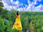 Wisatawan-nyobain-wahana-ayunan-ekstrem-di-Bali-Swing-Kabupaten-Badung-Bali1.jpg