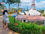 Wisatawan-yang-menjelajahi-Minimania-Puncak-tempat-wisata-baru-di-Bogor-Jawa-Barat.jpg