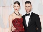 adam-levine-dan-behati-prinsloo_20161020_150900.jpg