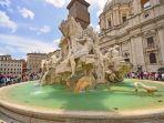 air-mancur-fontana-dei-quattro-fiumi-di-italia-cairan-hitam-oleh-aktivis-lingkungan.jpg
