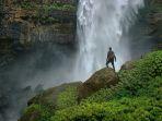 air-terjun-Air-Terjun-Curup-Maung-di-Desa-Rinduhati-Gumay-Ulu-Lahat-Sumatera-Selatan.jpg