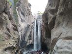 air-terjun-di-hulu-sungai-jeneberang.jpg