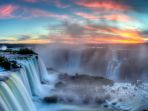 air-terjun-iguazu-yang-jadi-batas-antara-argetina-dan-brazil_20170124_230751.jpg