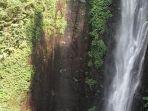 air-terjun-putuk-truno.jpg