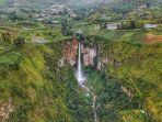 air-terjun-sipiso-piso-terletak-di-desa-tongging-kecamatan-merek-karo-sumatera-utara.jpg