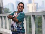 aktor-rano-karno-sebagai-pemeran-doel-saat-promo-film-si-doel-the-movie-2.jpg