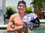 aleix-espargaro-dan-helmnya.jpg