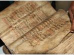 alquran-tertua-di-indonesia_20180517_141113.jpg