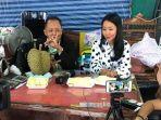 anon-rodthong-dan-putrinya.jpg