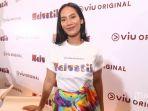 artis-peran-tara-basro-berpose-usai-konferensi-pers-peluncuran-viu.jpg