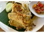 ayam-betutu-pak-man-kuta-untuk-sarapan-di-bali.jpg