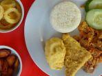 ayam-geprek-mbok-moro.jpg