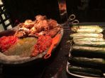 ayam-penyet-dan-nasi-bakar_20180421_121341.jpg