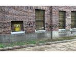 bagian-dari-buffalo-army-museum-yang-terkena-vandalisme.jpg