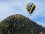 balon-udara-di-bromo.jpg