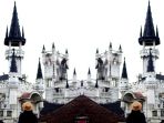 bangunan-tua-yang-disebut-gereja-gothic-sayidan_20171221_151427.jpg
