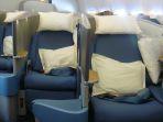 bantal-di-pesawat.jpg