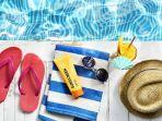 5 Perlengkapan Berlibur yang Sering Dilupakan saat Traveling ke Pantai, Apa Aja?