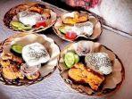 beragam-menu-ayam-goreng-krispi-yang-ditawarkan-di-gerai-ayam-asix.jpg