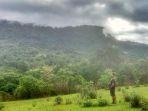 berdiri-di-bukit-kapayang.jpg
