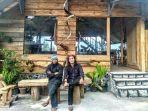bersama-pemilik-kafe-titik-satu-di-kampung-one-one-takengon.jpg