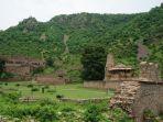 bhangarh-fortis-di-india-yang-menyimpan-cerita-misterius.jpg