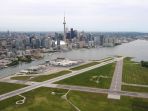 billy-bishop-toronto-city-airport_20171123_102809.jpg