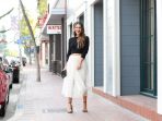 black-shirt-vs-tutu-skirt_20180503_180900.jpg