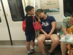 bocah-lelaki-di-gerbong-kereta_20170614_155751.jpg