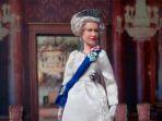 boneka-barbie-ratu-elizabeth-ii.jpg