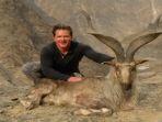 bryan-kinsel-harlan-asal-texas-membayar-15-m-untuk-memburu-kambing-hutan-langka-dari-pakistan.jpg