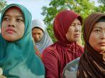 bu-tejo-dalam-film-tilik.jpg